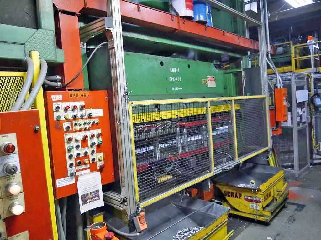 200 ton Pacific Hydraulic Press being displayed for selling