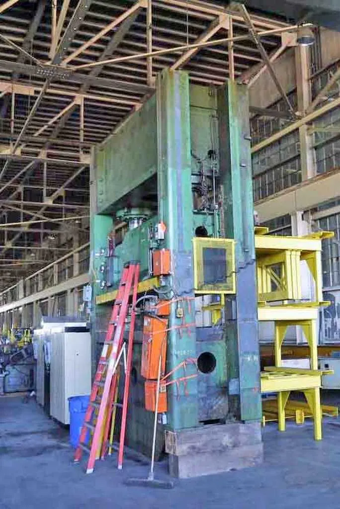 600 Ton Pacific Hydraulic Press - Rear view of power unit