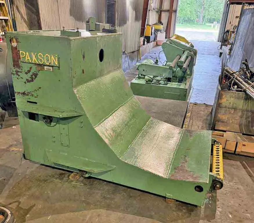 Paxson slitting line - L-type entry coil car