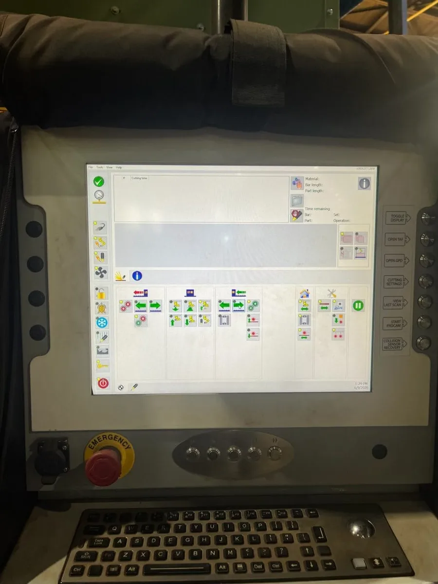 Click to enlarge Peddinghaus PeddiBot-1200 operator control screen and keyboard