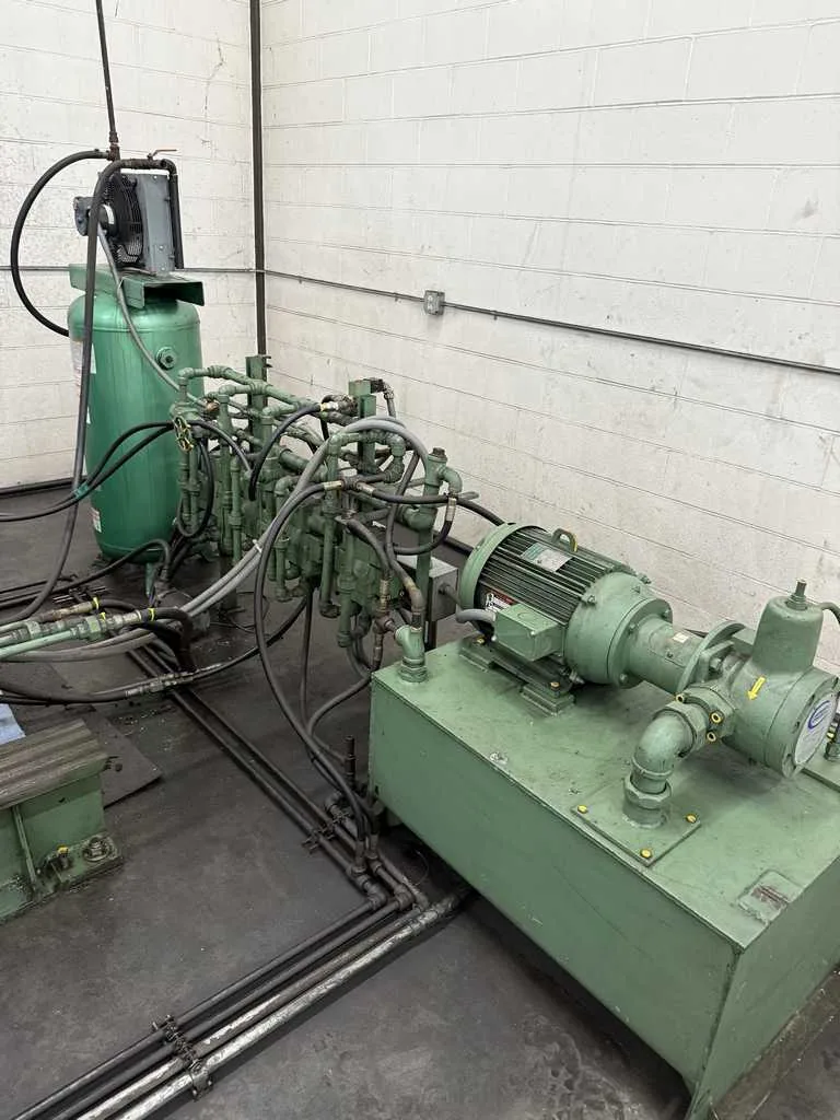 Stamco slitting line - entry hydraulic power unit with 20 HP Baldor motor