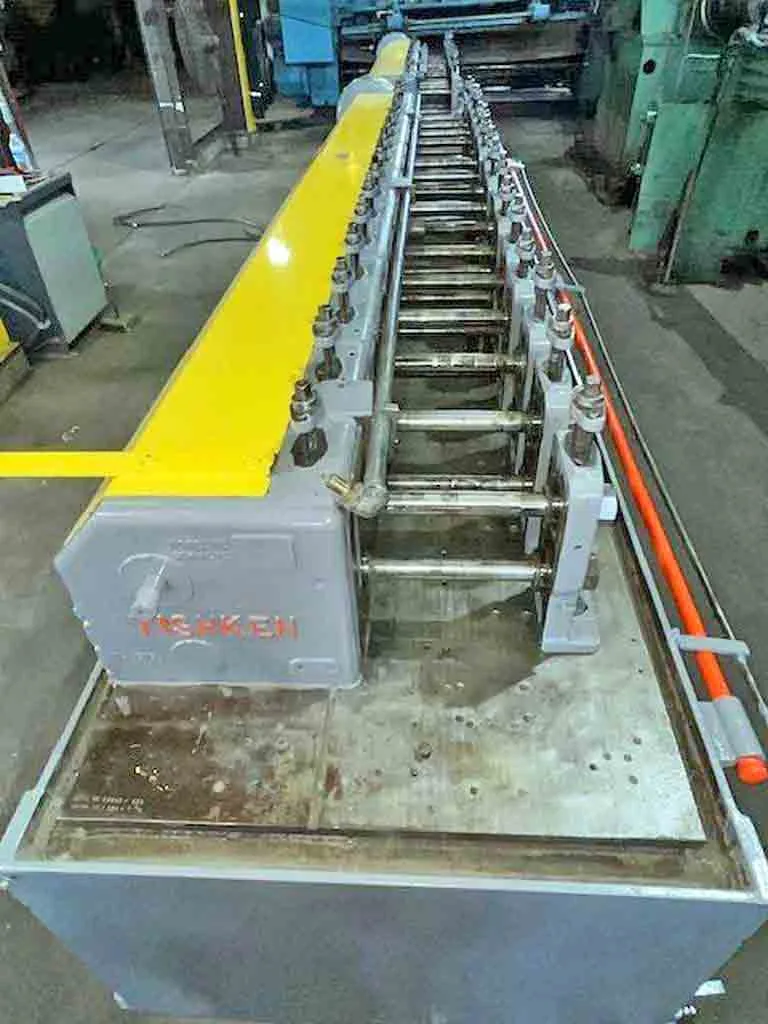 Tishken rollformer - top-down view along the forming stands